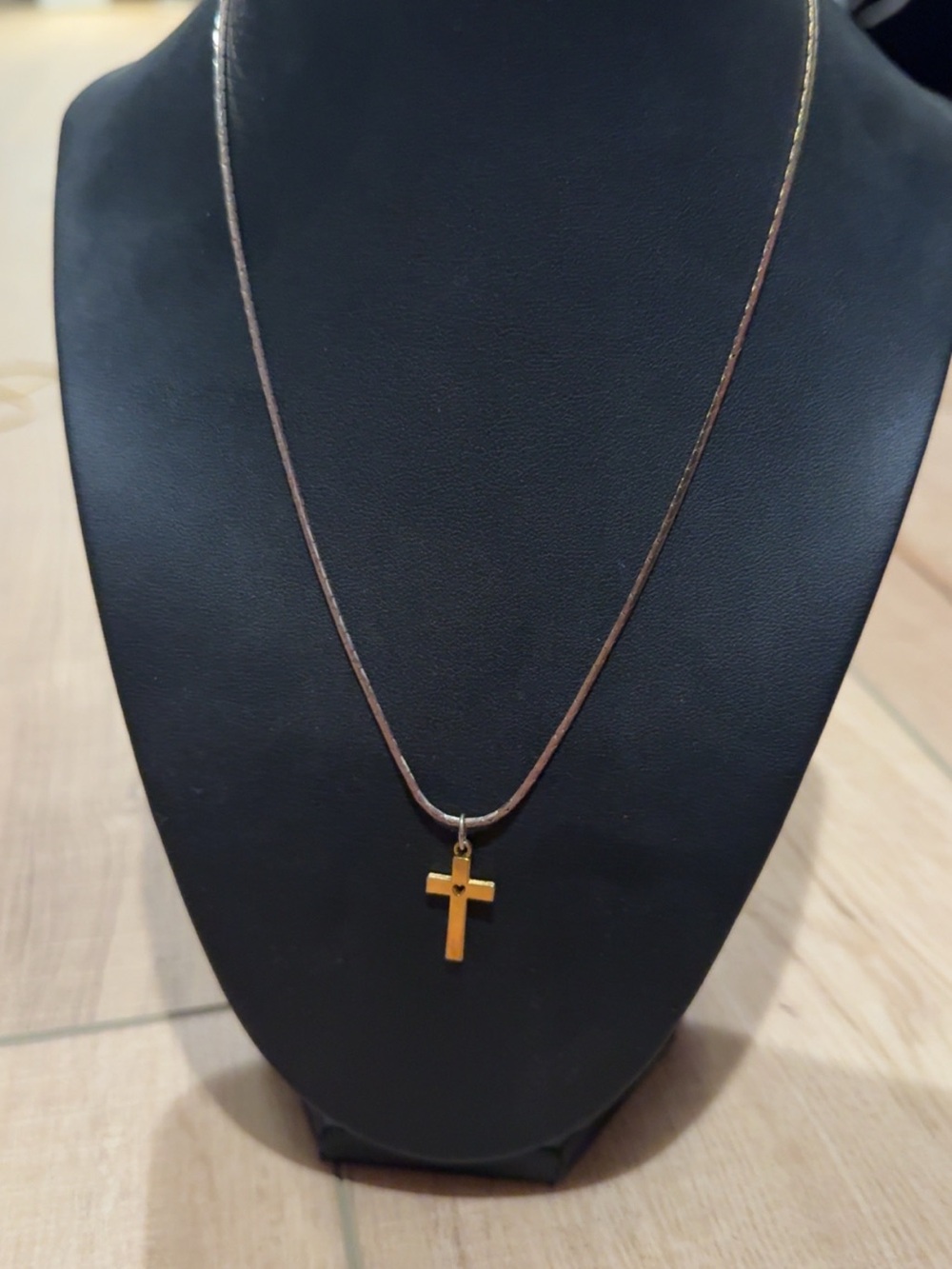 Classic Gold Cross Pendant Necklace - Gold